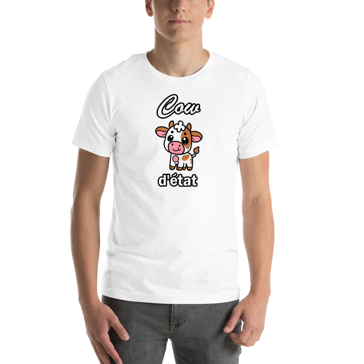 T-shirt adulte unisexe blanc « Cow d’état », vue portée.