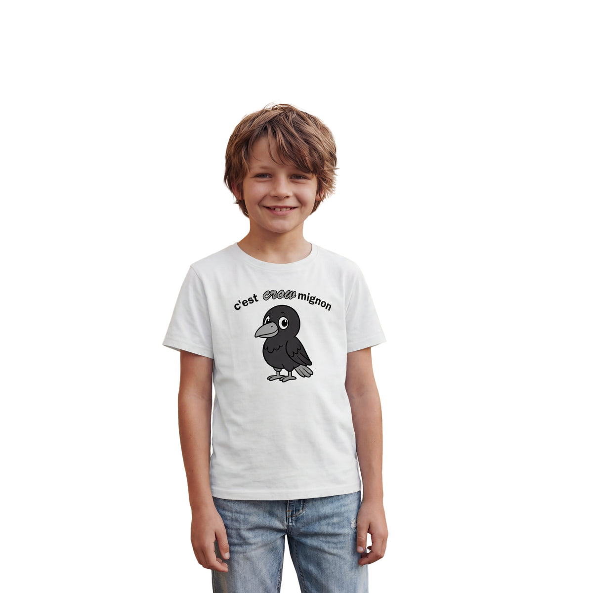 T-shirt enfant blanc « C’est crow mignon », vue portée.